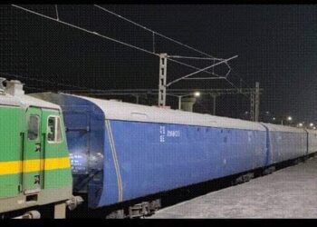 पश्चिम रेल्वेच्या मुंबई विभागाद्वारे शंभरावी टेक्सटाईल एक्सप्रेस रवाना