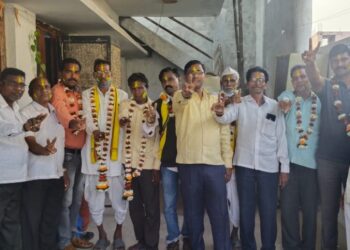 करंजी आदिवासी सहकारी संस्थेच्या अध्यक्षपदी अंबादास शेडमाके तर उपाध्यक्षपदी अनिल आत्राम