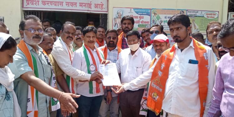 नवाब मल्लीकांच्या समर्थनार्थ गोंडपिपरीत आंदोलन