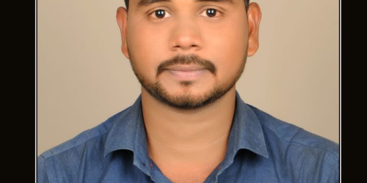 नीट परीक्षेत चेक लिखितवाड्याच्या मंगल चमकला!