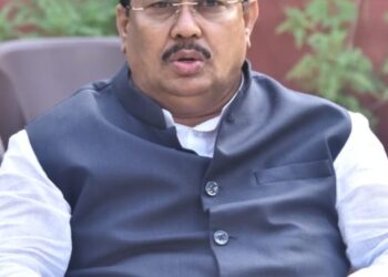 राज्यसरकार युक्रेनमध्ये अडकलेल्या विद्यार्थ्यांना सर्वोतोपरी मदत करणार :- आपत्ती व्यवस्थापन, मदत व पुनर्वसन मंत्री विजय वडेट्टीवार