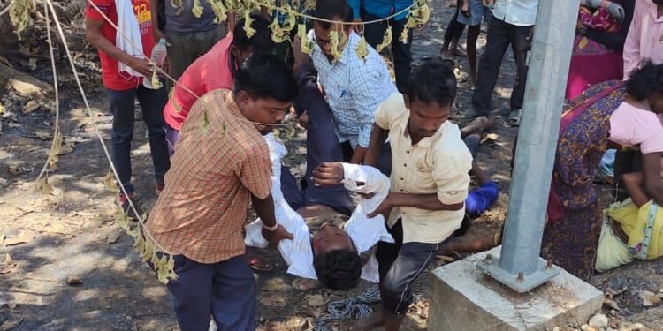 दोन दुचाकीच्या धडकेत तीघे जन ठार तर दोन व्यक्ती गंभीर जखमी