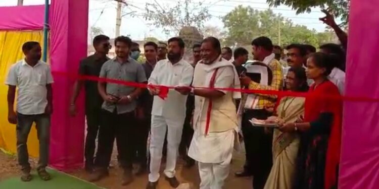 कृषी महोत्सव कार्यशाळा व प्रदर्शनीचे पालकमंत्री यांच्या हस्ते उद्घाटन