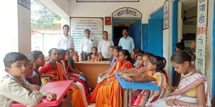 वढोली येथे शिक्षक दिन उत्साहात साजरा