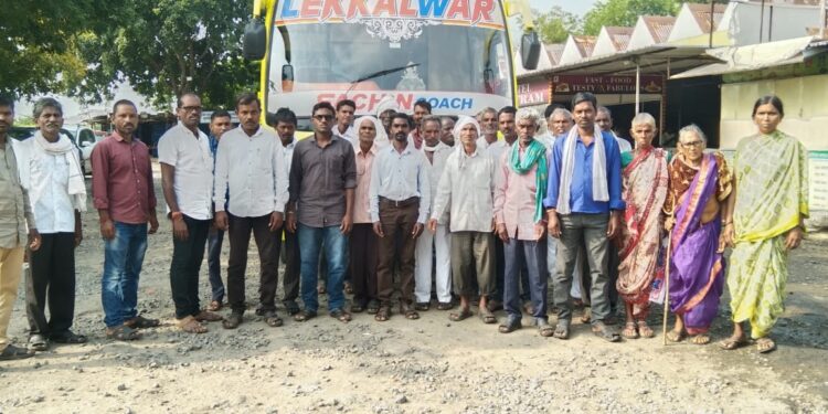 विभागीय वनहक्क समितीपुढे बाजू मांडण्यासाठी खमनचेरू येथील नागरिक नागपूरला रवाना