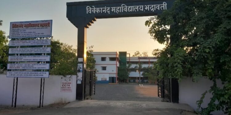 विवेकानंद महाविद्यालयात सोलर टेक्नॉलॉजिस्ट प्रशिक्षण शुभारंभ ६ ला