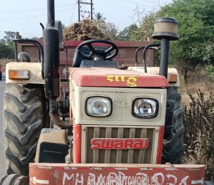 गोंडपिपरीत महिला मंडळ अधिकाऱ्याची धडक कारवाई