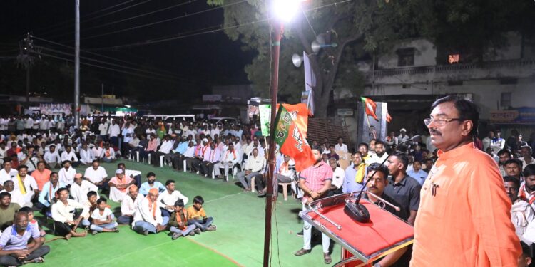 चंद्रपूर लोकसभेत भाजपा उमेदवार निवडून मांडवसची भेट द्या*
