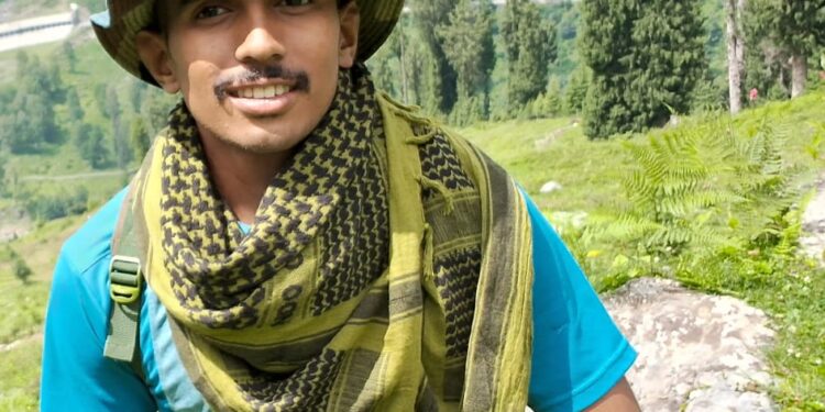 गोंडपिपरीचा ‘आदर्श’ हिमालय पर्वतावर फडकविणार देशाचा तिरंगा