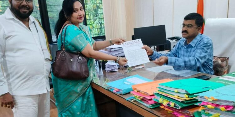घोट ते गोमणी रस्त्याची दुरुस्ती करा अन्यथा १५ जुलैपासून बेमुदत रास्ता रोको आंदोलन