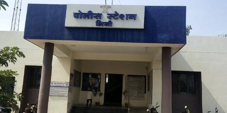 अल्पवयीन बालीकेवर ४० वर्षिय युवकाचा अत्याचार