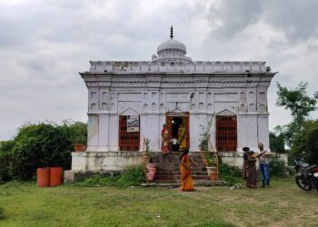 महाशिवरात्री पर्वाला पंचधारा शिव मंदिरात लागेल भक्तांची अलोट गर्दी