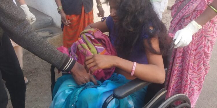 टोल प्लाझा ॲम्बुलन्स मुळे वाचले नवजात बालक व आईचे प्राण