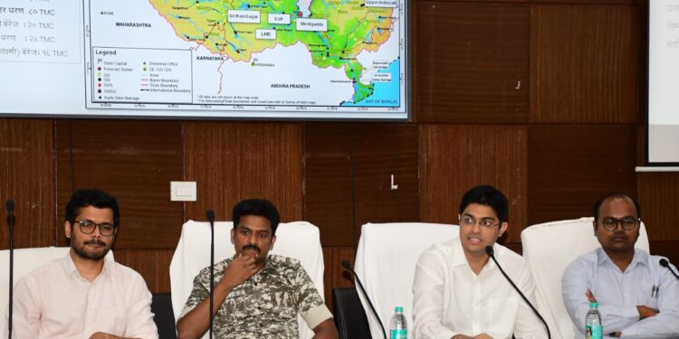 संभाव्य पूरस्थिती निवारणासाठी प्रत्येक विभागाने ठोस नियोजन करावे:जिल्हाधिकारी अविश्यांत पंडा
