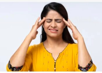 मायग्रेन हा एक मज्जातंतू संबंधित प्रचंड डोकेदुखीचा प्रमुख आजार
