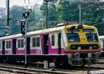 प्रवाशांनो कृपया लक्ष द्या! आज तिन्हीही मार्गांवर मेगाब्लॉक, थेट पूर्णवेळ