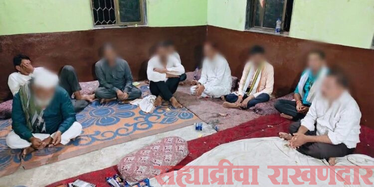 अहमदपूरमध्ये जुगार अड्ड्यावर पोलीसांची धाड; 9 आरोपींवर कारवाई, साडेतीन लाखांचा मुद्देमाल जप्त