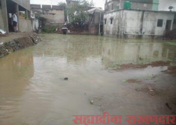शासनाच्या दुर्लक्षाचा फटका; बाबूपेठकरांचे संसार पाण्यात, घराघरांत शिरले पावसाचे पाणी