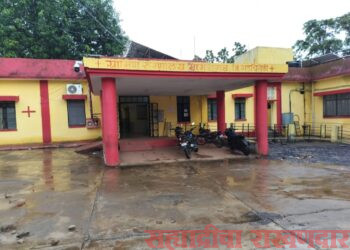 जन्नीच्या मृत्यूनंतर आरोग्य विभागाला जाग; भामरागडसाठी तज्ज्ञ वैद्यकीय पथकाचे आदेश मातेच्या मृत्यूने यंत्रणा हादरली; पावसाळ्यातील विशेष आरोग्य सेवा पुन्हा सुरू, मात्र जीव गेल्यानंतरच प्रशासन जागे होते का? असा संतप्त सवाल