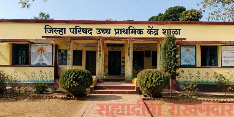 केंद्रप्रमुखांनीच फिरविली केंद्र शाळेला पाठ;मग शिक्षकांकडून नियमिततेची अपेक्षा कशी?