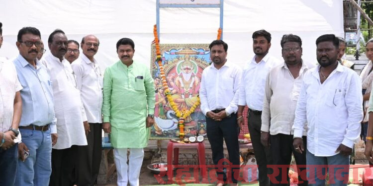 राजुरात भगवान विश्वकर्मा जयंती उत्साहात साजरी