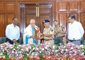 सी-६० दलाचे संस्थापक के. पी. रघुवंशी यांचा पोलीस महासंचालकांच्या हस्ते गौरव; चार दशकांच्या माओवादविरोधी संघर्षाला पूर्णविराम