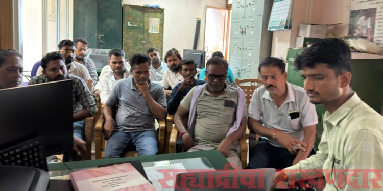 खतासाठी आता रांगेची गरज नाही; मोबाईलवर बुकिंग, QR कोडने खरेदी!