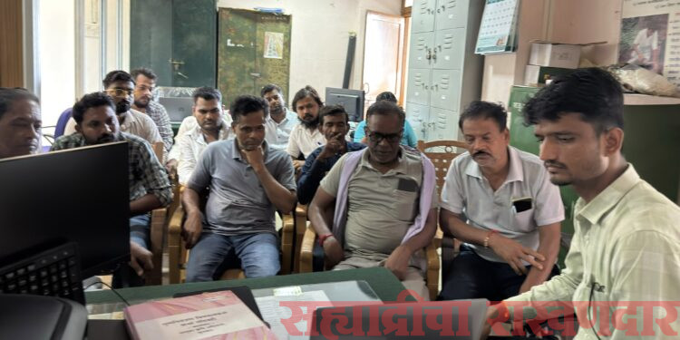 खतासाठी आता रांगेची गरज नाही; मोबाईलवर बुकिंग, QR कोडने खरेदी!